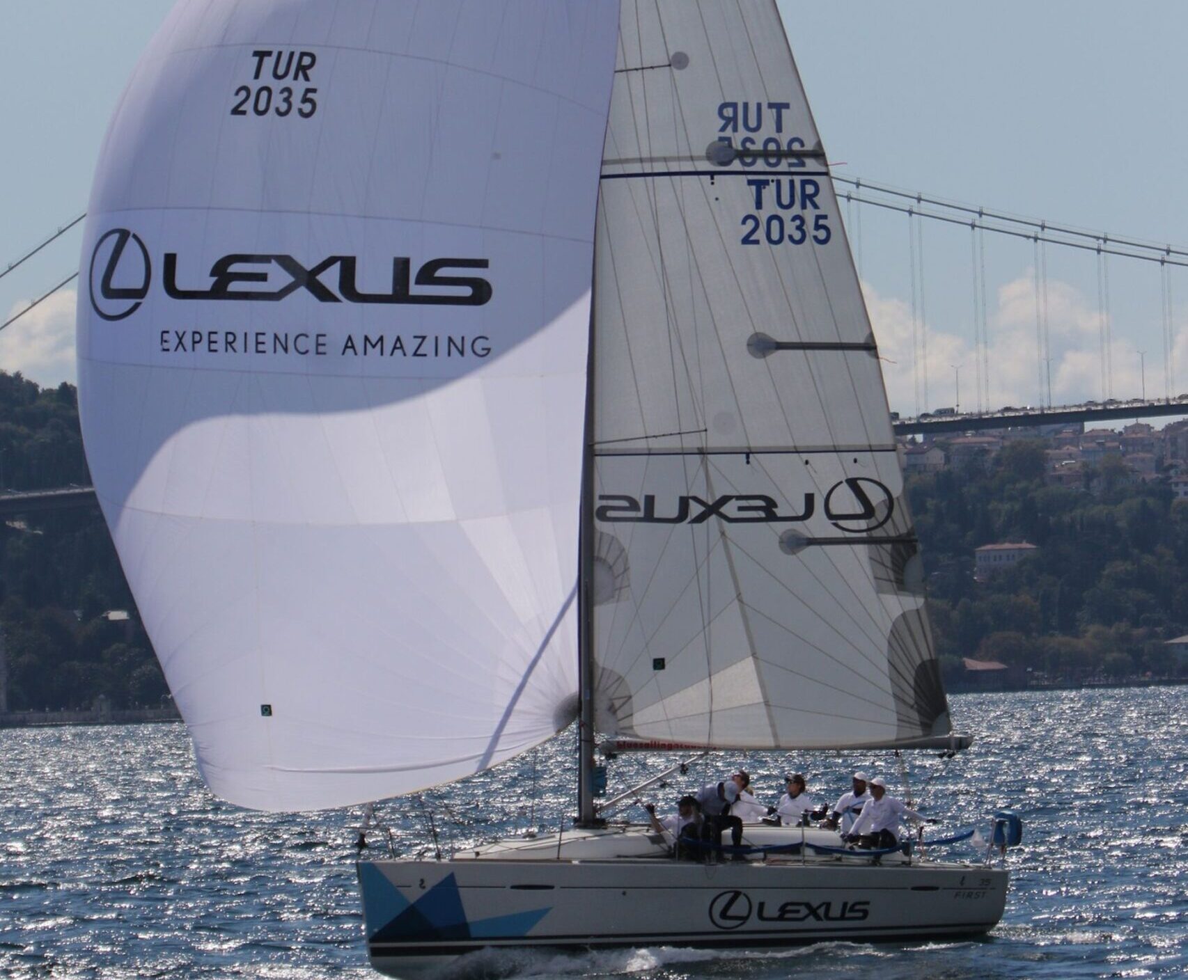 Lexus Sailing Team İstanbul'da yelken açtı